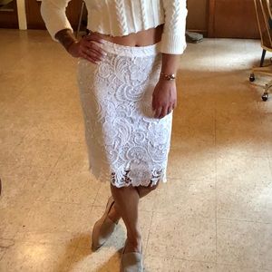 white lace pencil skirt